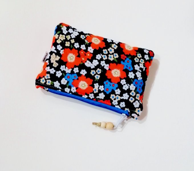 petite pochette "fleurs" - bleu et rouge