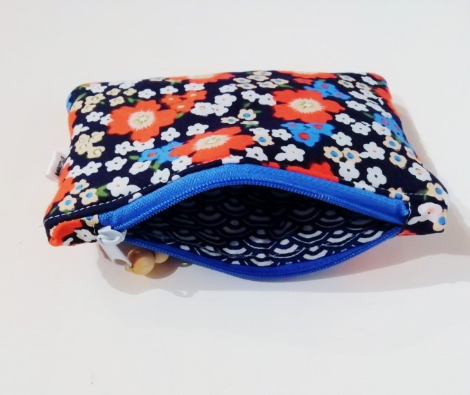 petite pochette "fleurs" - bleu et rouge